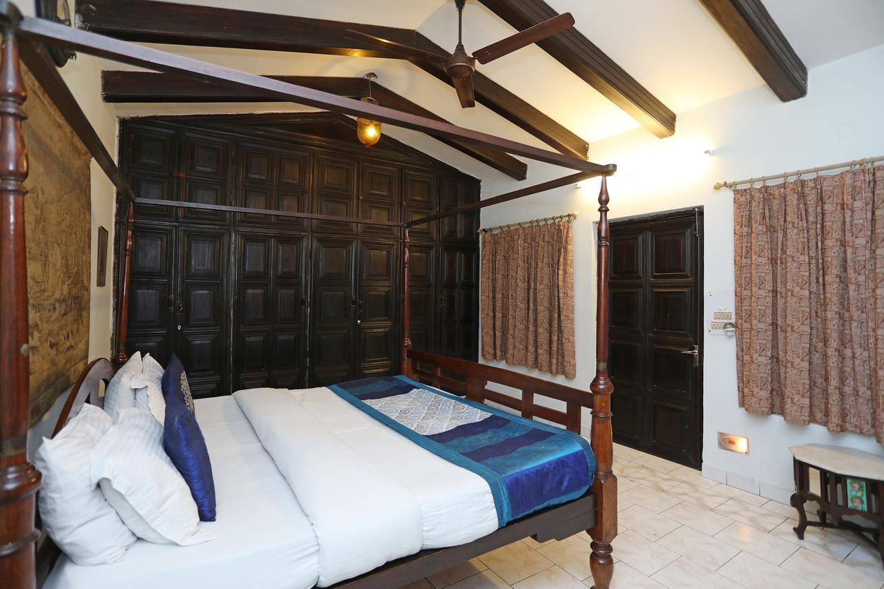 Oyo 1427 Hotel Malhar Haveli Noida Exterior photo