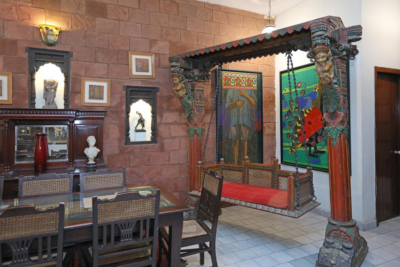Oyo 1427 Hotel Malhar Haveli Noida Exterior photo
