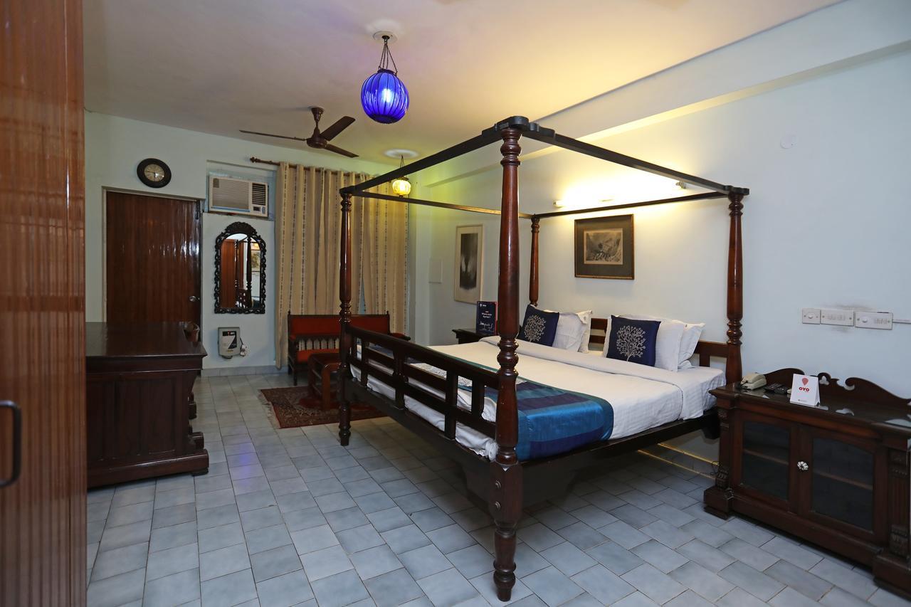 Oyo 1427 Hotel Malhar Haveli Noida Exterior photo